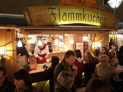 Flammkuchen auf dem Weihnachtsmarkt